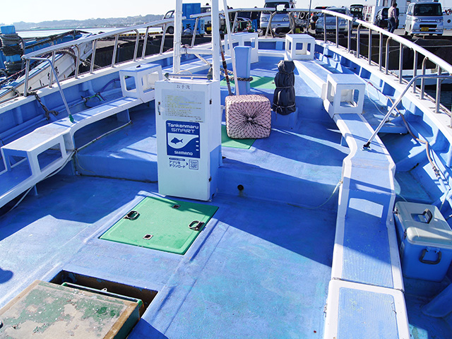 前部(中央に男性用トイレ)